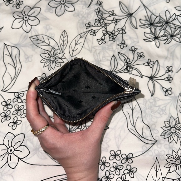 Kate Spade ♠️ Wallet - Picture 5 of 5